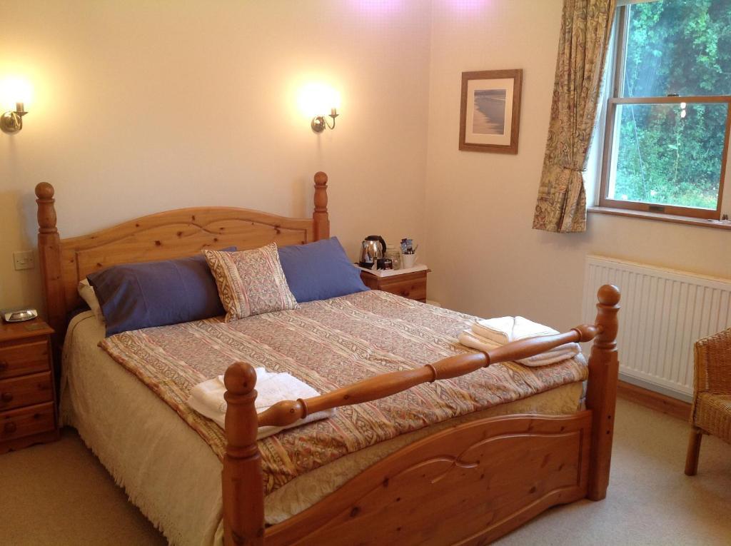 Severnside Bed & Breakfast Грейт Малвърн Стая снимка