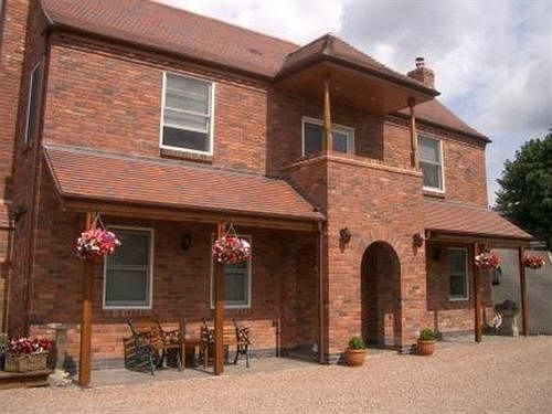 Severnside Bed & Breakfast Грейт Малвърн Екстериор снимка